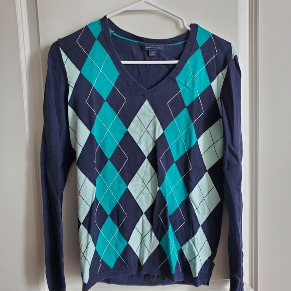 Sweater - Picture 2 of 4